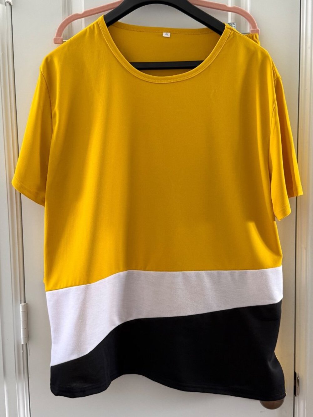 Yellow & Black Colorblock Mens Two-Piece T-Shirt And Shorts Set - XL - Picture 4 of 7